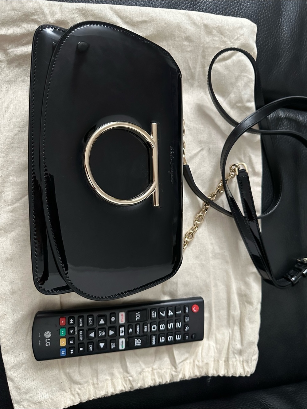Salvatore Ferragamo Black Patent Vara Gancini Crossbody Bag - Picture 8 of 13